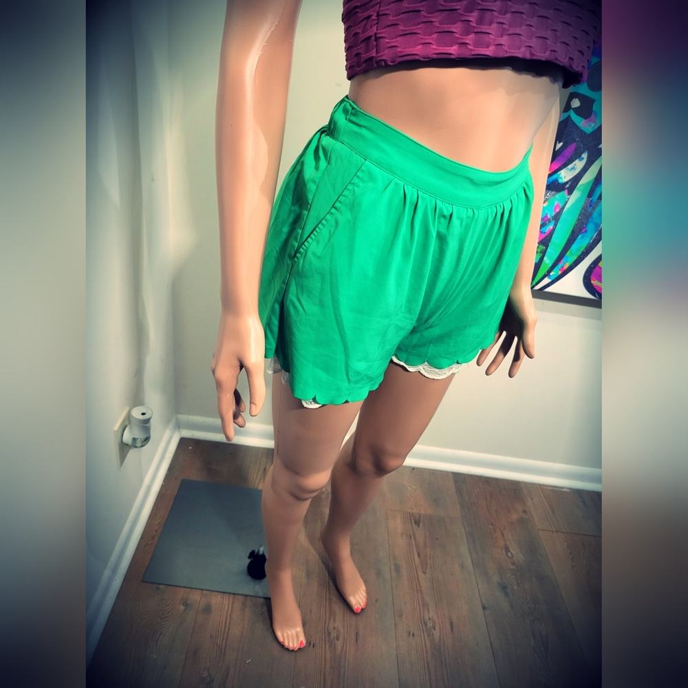 Shinestar Lightweight Boho Shorts with White Lace Peek-a-boo Size Small